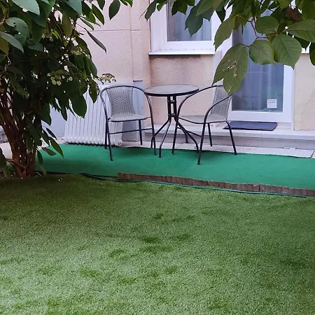 In The Heart Of Parliament 2 Min 47m2 And Garden Budapest